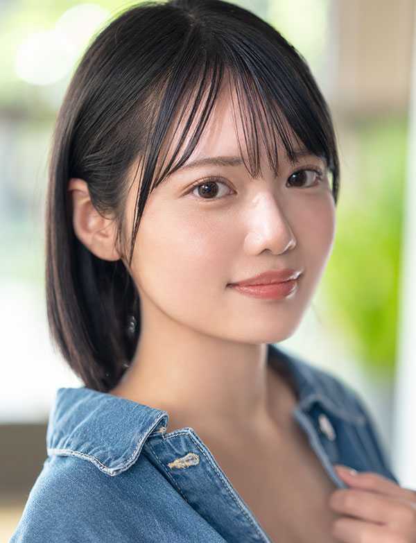八坂凪(Yasaka Nagi)个人资料照片